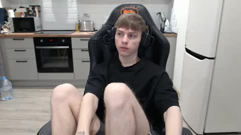 Snapshot of alex_gotcha chatting on February 10, 5:30 pm Alex online show from February 10, 5:30 pm