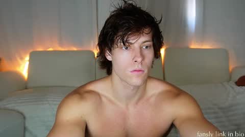 Alex Stone online show from March 22, 5:39 pm