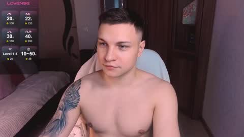 Snapshot of alex_milson chatting on January 31, 10:52 pm alex_milson online show from January 31, 10:52 pm