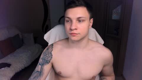 Snapshot of alex_milson chatting on January 20, 7:25 pm alex_milson online show from January 20, 7:25 pm