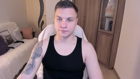 Snapshot of alex_milson chatting on September 16, 6:44 pm alex_milson online show from September 16, 6:44 pm