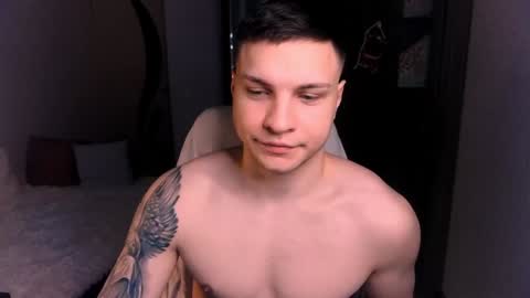 Snapshot of alex_milson chatting on December 27, 9:43 pm alex_milson online show from December 27, 9:43 pm