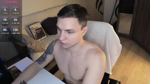 alex_milson online show from October 3, 9:06 am