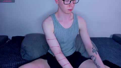 alex_silent online show from March 9, 7:57 am