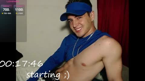 Snapshot of alex_smith0 chatting on January 5, 4:06 pm online show from January 5, 4:06 pm