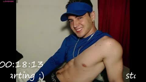Snapshot of alex_smith0 chatting on February 6, 2:11 am online show from February 6, 2:11 am