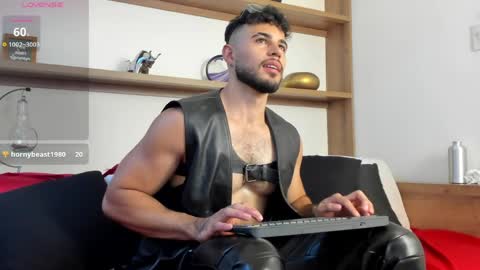 alex_wolf05 online show from April 10, 8:13 pm