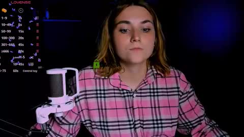 alexa_night_ online show from October 18, 8:40 am