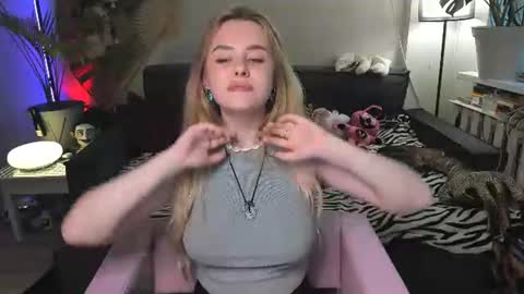 alexa_pirs online show from June 19, 1:50 pm