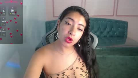 Alexandra online show from October 21, 1:05 pm