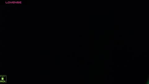 Snapshot of alexa_sweet69x chatting on December 18, 4:09 am Alexa online show from December 18, 4:09 am
