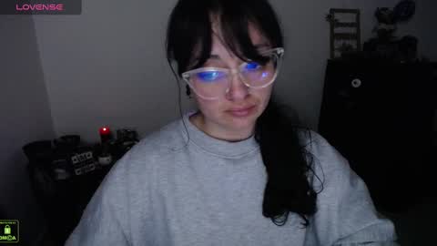 Snapshot of alexa_sweet69x chatting on December 7, 2:36 am Alexa online show from December 7, 2:36 am