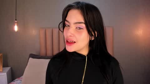 Snapshot of alexa_thaylor_ chatting on February 5, 1:33 pm Alexa Thaylor online show from February 5, 1:33 pm