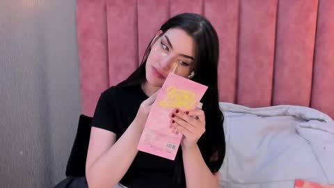 Alexa Thaylor online show from November 6, 3:37 pm