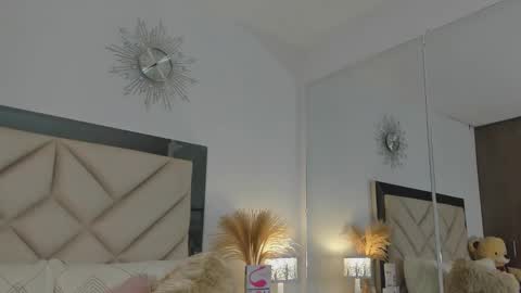 Snapshot of alexa_tobar chatting on February 28, 4:43 am alexa_tobar online show from February 28, 4:43 am