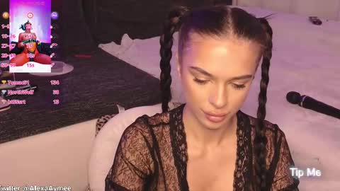 Snapshot of alexaaimee chatting on March 3, 7:43 am Alexa online show from March 3, 7:43 am