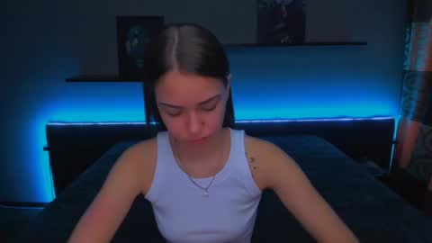 Snapshot of alexabarkley chatting on February 7, 3:13 am angel online show from February 7, 3:13 am