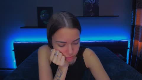 Snapshot of alexabarkley chatting on February 26, 6:19 am angel online show from February 26, 6:19 am
