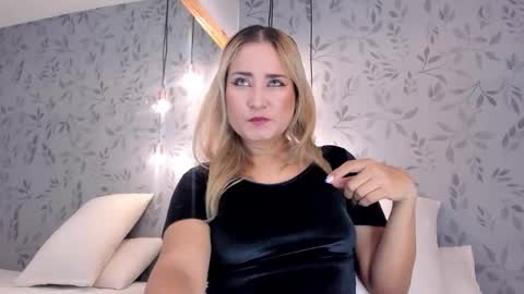 alexacoldd online show from April 14, 12:41 pm