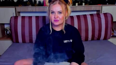 AlexaLaVibes online show from April 9, 5:22 am