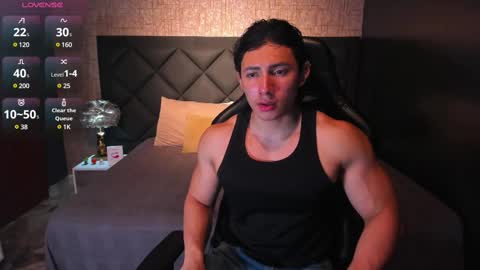 Snapshot of alexander_classy chatting on March 6, 2:51 am Alex online show from March 6, 2:51 am