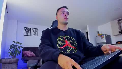 Alex Collin online show from December 3, 12:13 pm