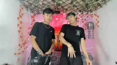 chicos hot online show from November 20, 2:36 pm