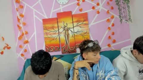 chicos hot online show from October 14, 2:09 pm