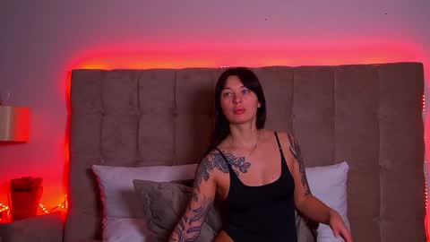 Snapshot of alexandrabloom chatting on February 3, 3:09 am AlexandraBloom online show from February 3, 3:09 am