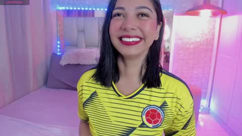 Snapshot of alexandramillerr chatting on February 5, 10:41 am Alexandra Miller online show from February 5, 10:41 am