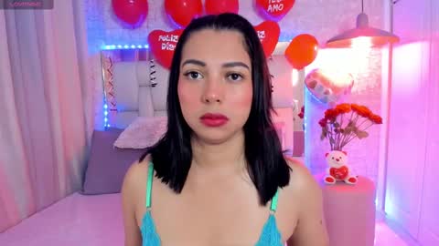 Snapshot of alexandramillerr chatting on February 19, 10:45 am Alexandra Miller online show from February 19, 10:45 am