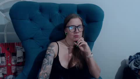 Snapshot of alexandrazaryanova chatting on February 4, 6:49 pm Alexandra online show from February 4, 6:49 pm