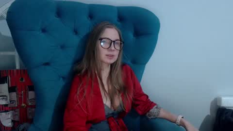 Snapshot of alexandrazaryanova chatting on February 12, 7:24 pm Alexandra online show from February 12, 7:24 pm