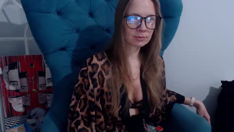 Snapshot of alexandrazaryanova chatting on March 10, 7:33 am Alexandra online show from March 10, 7:33 am