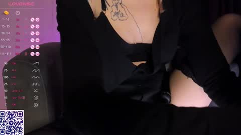 Snapshot of alexanotitle chatting on February 21, 11:32 pm Alexa online show from February 21, 11:32 pm