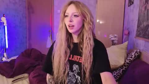 alexbellis online show from February 6, 2:37 am