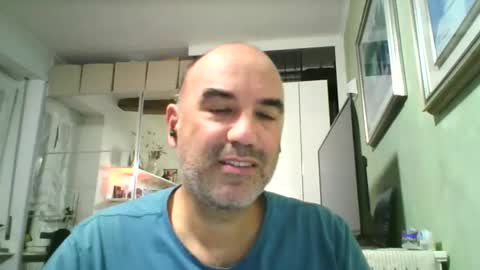 Snapshot of alexct77 chatting on September 10, 6:42 pm alexct77 online show from September 10, 6:42 pm