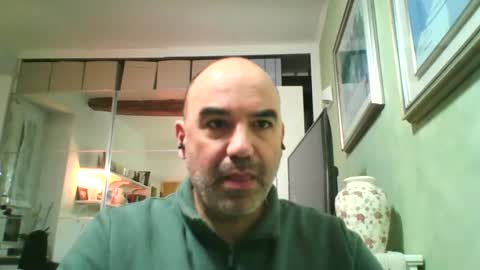 Snapshot of alexct77 chatting on February 19, 6:54 pm alexct77 online show from February 19, 6:54 pm