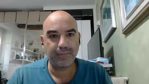 Snapshot of alexct77 chatting on September 16, 4:32 pm alexct77 online show from September 16, 4:32 pm