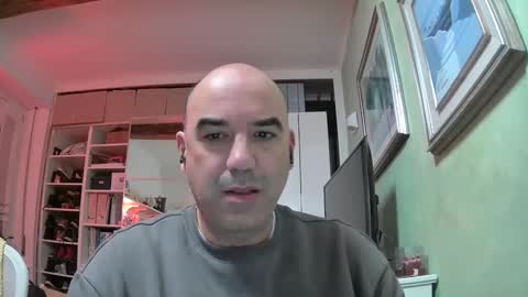 Snapshot of alexct77 chatting on December 11, 7:03 pm alexct77 online show from December 11, 7:03 pm