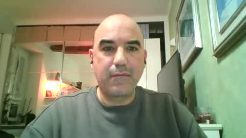 Snapshot of alexct77 chatting on December 12, 6:31 pm alexct77 online show from December 12, 6:31 pm