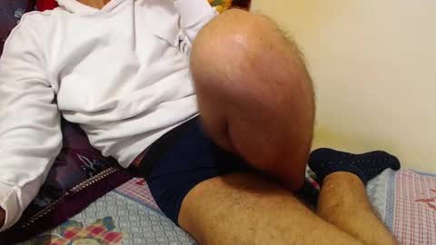 Snapshot of alexdelarge323 chatting on February 19, 12:22 pm Alex online show from February 19, 12:22 pm