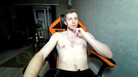 Snapshot of alexfox2018 chatting on January 12, 1:27 pm Alex online show from January 12, 1:27 pm