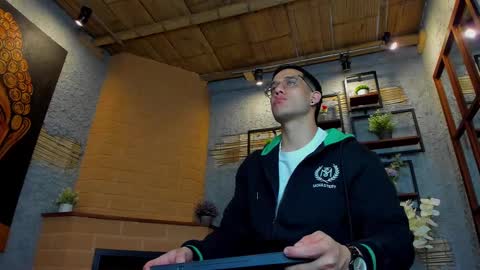 Alex online show from February 21, 11:11 am