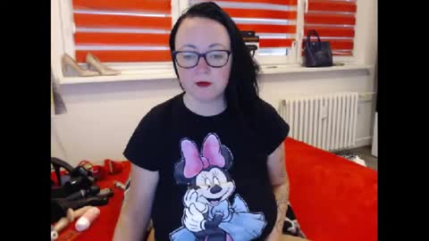 Snapshot of alexie33 chatting on February 27, 8:13 am alexie33 online show from February 27, 8:13 am