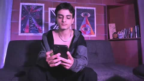 Alexi Jacobs online show from October 20, 3:33 am