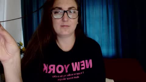 Snapshot of alexismacc chatting on September 10, 2:12 am alexismacc online show from September 10, 2:12 am