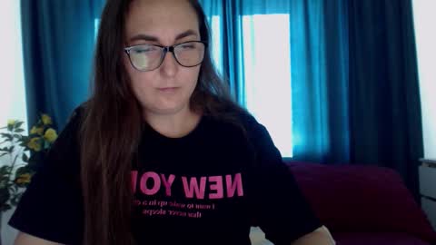 Snapshot of alexismacc chatting on September 17, 3:43 am alexismacc online show from September 17, 3:43 am
