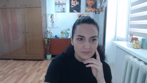 AlexisMillers online show from September 20, 9:45 am