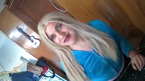 Snapshot of alexiss699 chatting on December 11, 5:47 pm alexiss699 online show from December 11, 5:47 pm